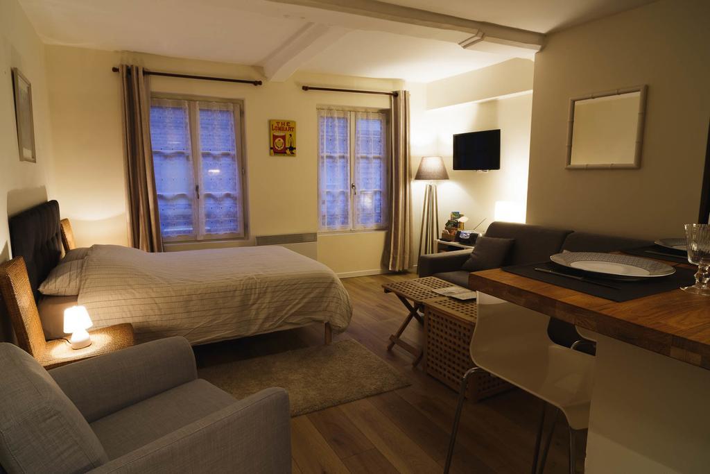 Le Studio Du Gouverneur Онфлер Номер фото